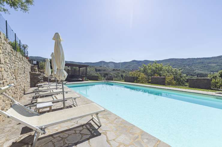 Castiglion Fiorentino - 6 - 400 mq - € 900.000,00