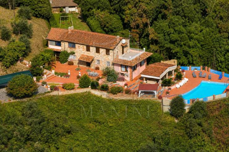 Massarosa - 5 - 325 mq - € 850.000,00