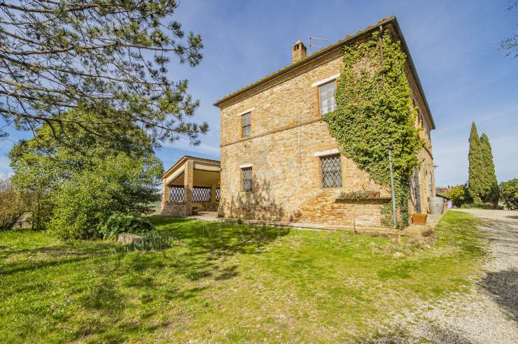Buonconvento - 8 - 480 mq - € 1.050.000,00