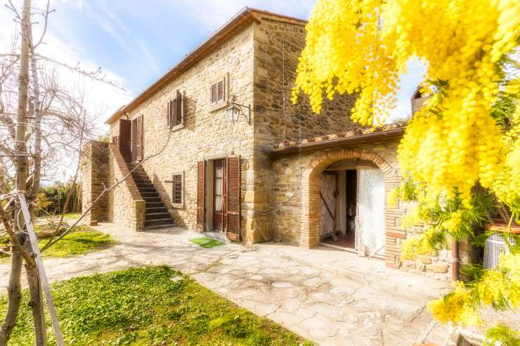 Cortona - 3 - 260 mq - € 730.000,00