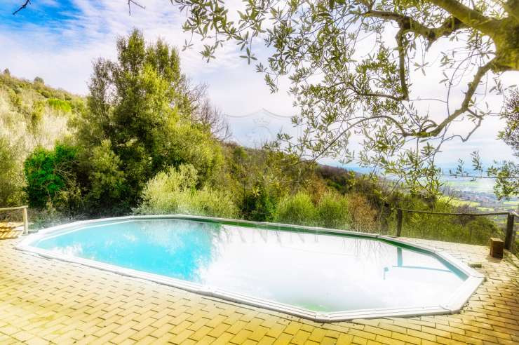 Cortona - 3 - 260 mq - € 730.000,00