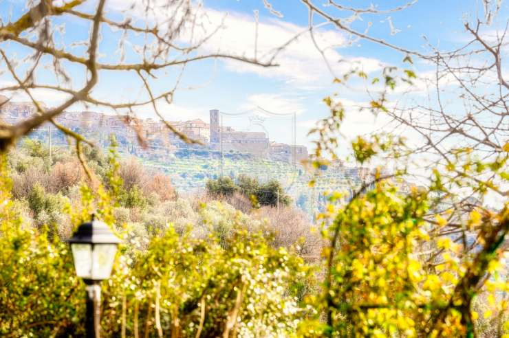 Cortona - 3 - 260 mq - € 730.000,00