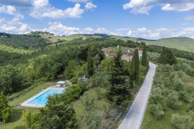 Bucine - 4 - 400 mq - € 550.000,00