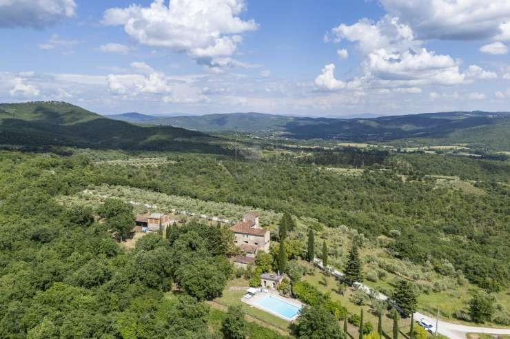 Bucine - 4 - 400 mq - € 550.000,00
