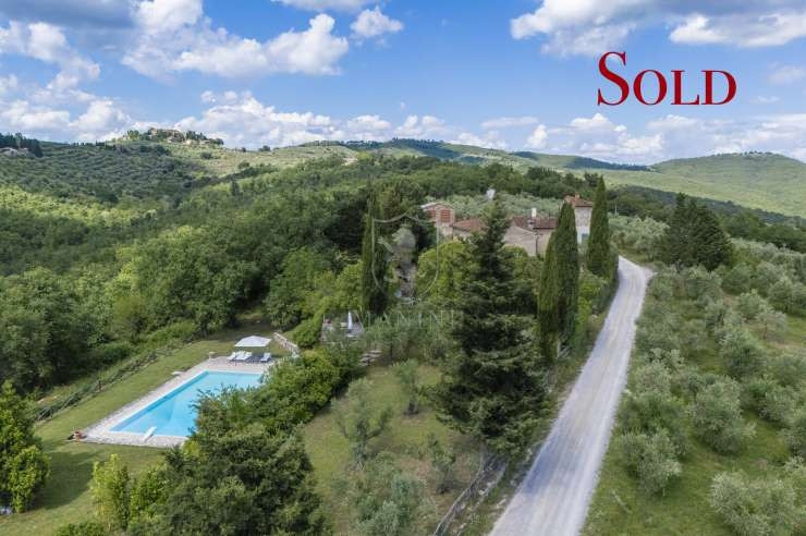 Bucine - 4 - 400 mq - € 550.000,00