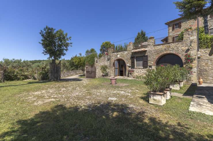 Castiglion Fiorentino - 6 - 400 mq - € 900.000,00
