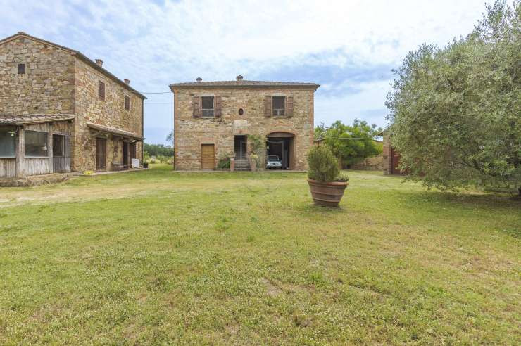 Lucignano - 6 - 520 mq - € 680.000,00