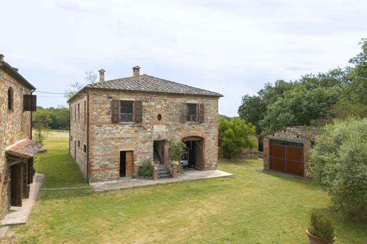 Lucignano - 5 - 520 mq - € 680.000,00