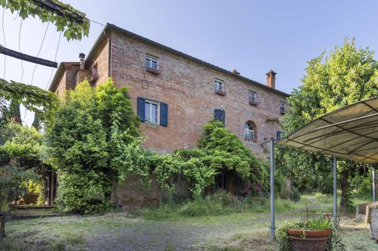 Sinalunga - 10 - 675 mq - € 1.200.000,00