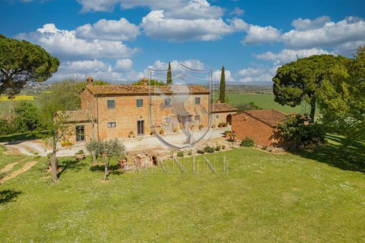 Cortona - 5 - 220 mq - € 990.000,00