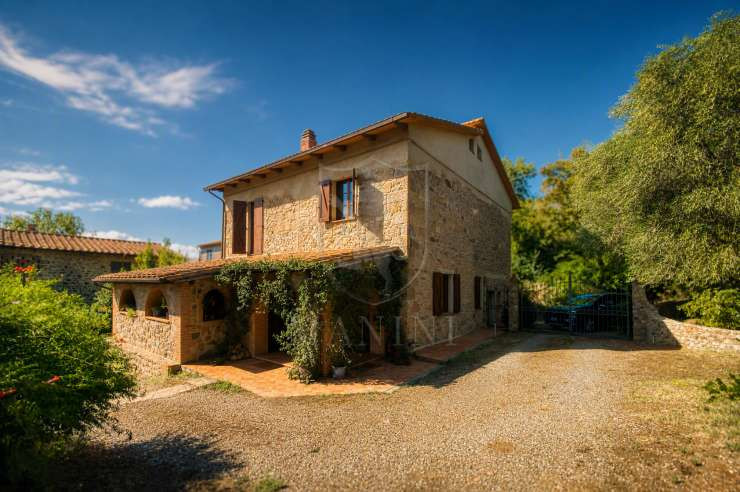 Cinigiano - 4 - 429 mq - € 430.000,00