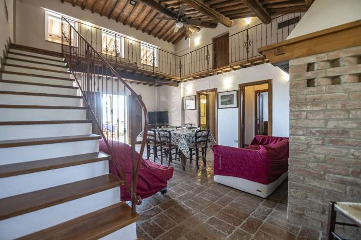 Buonconvento - 12 - 1200 mq - € 1.190.000,00