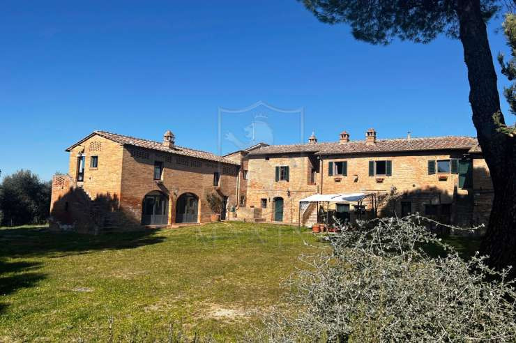 Siena - 9 - 650 mq - € 2.900.000,00