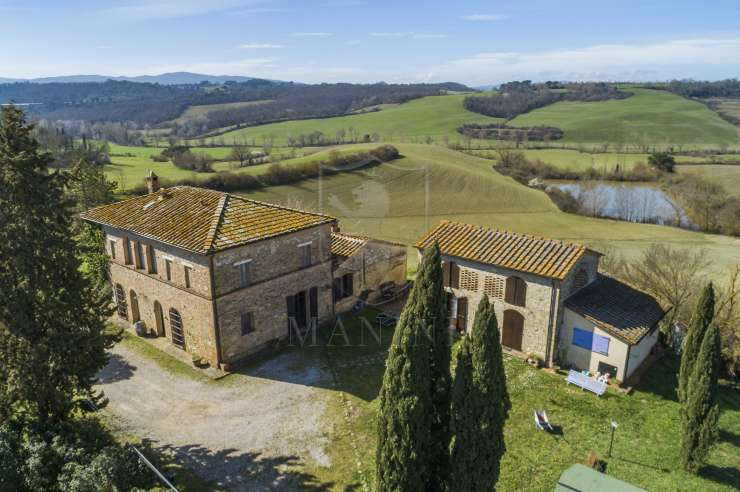 Buonconvento - 8 - 480 mq - € 1.050.000,00