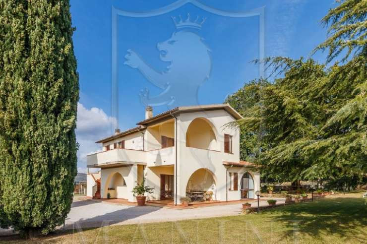 Capalbio - 6 - 400 mq - € 1.980.000,00