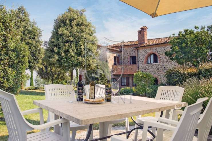 Torrita di Siena - 12 - 600 mq - € 3.900.000,00