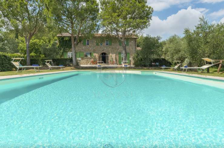 Cortona - 6 - 450 mq - € 1.090.000,00