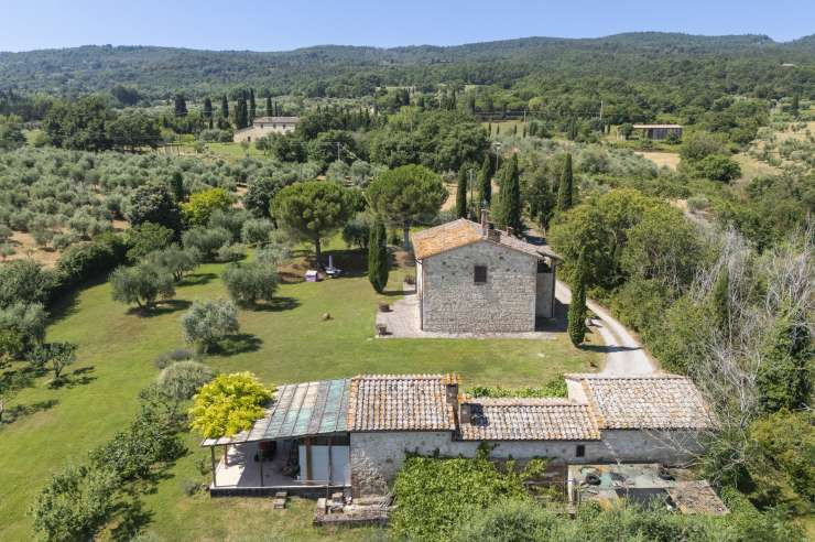 Sarteano - 4 - 350 mq - € 630.000,00